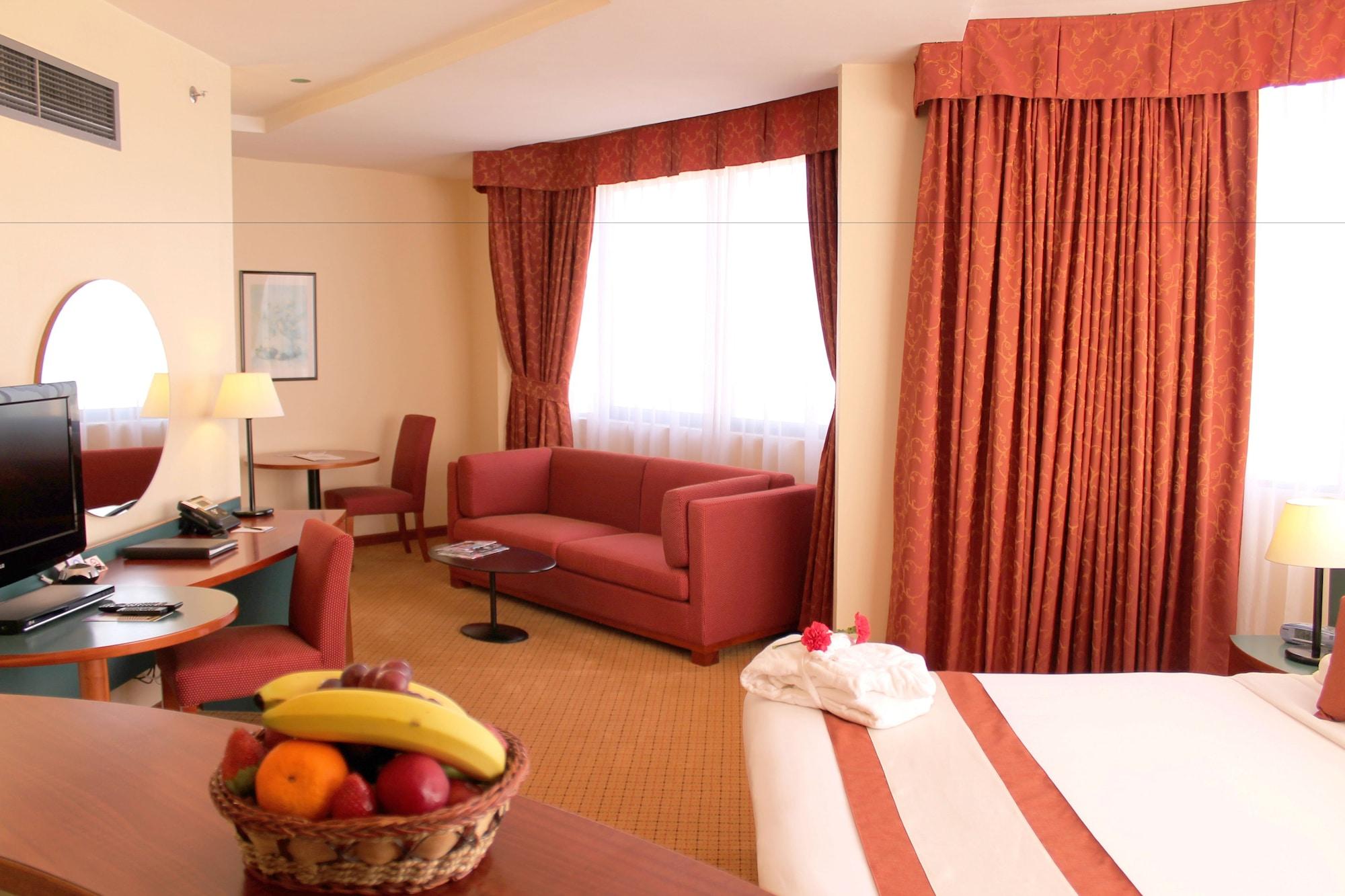 Al Diar Dana Hotel Abu Dabi Exterior foto