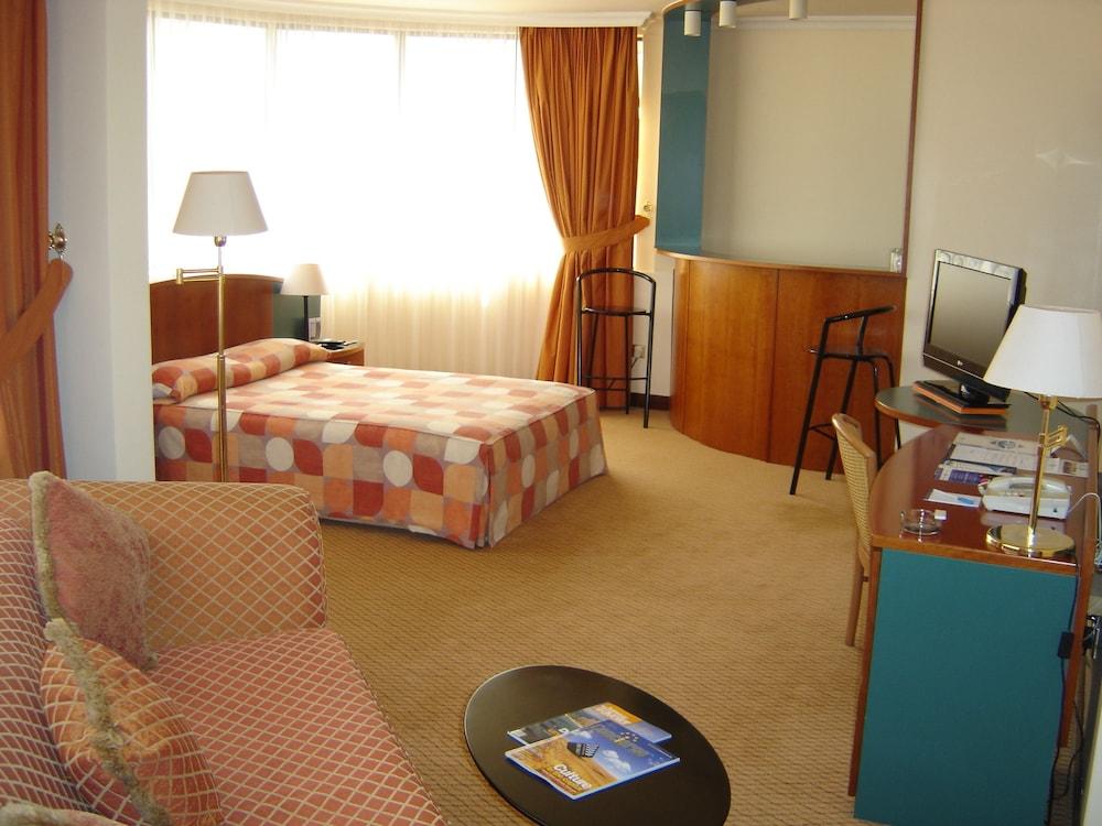 Al Diar Dana Hotel Abu Dabi Exterior foto